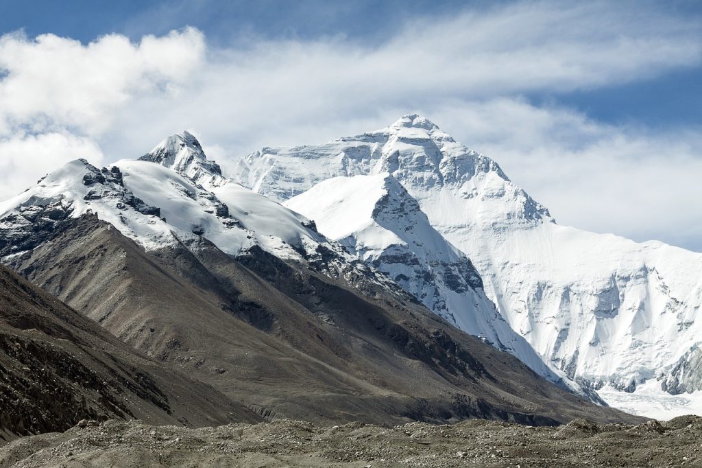 Tibetan mountain range