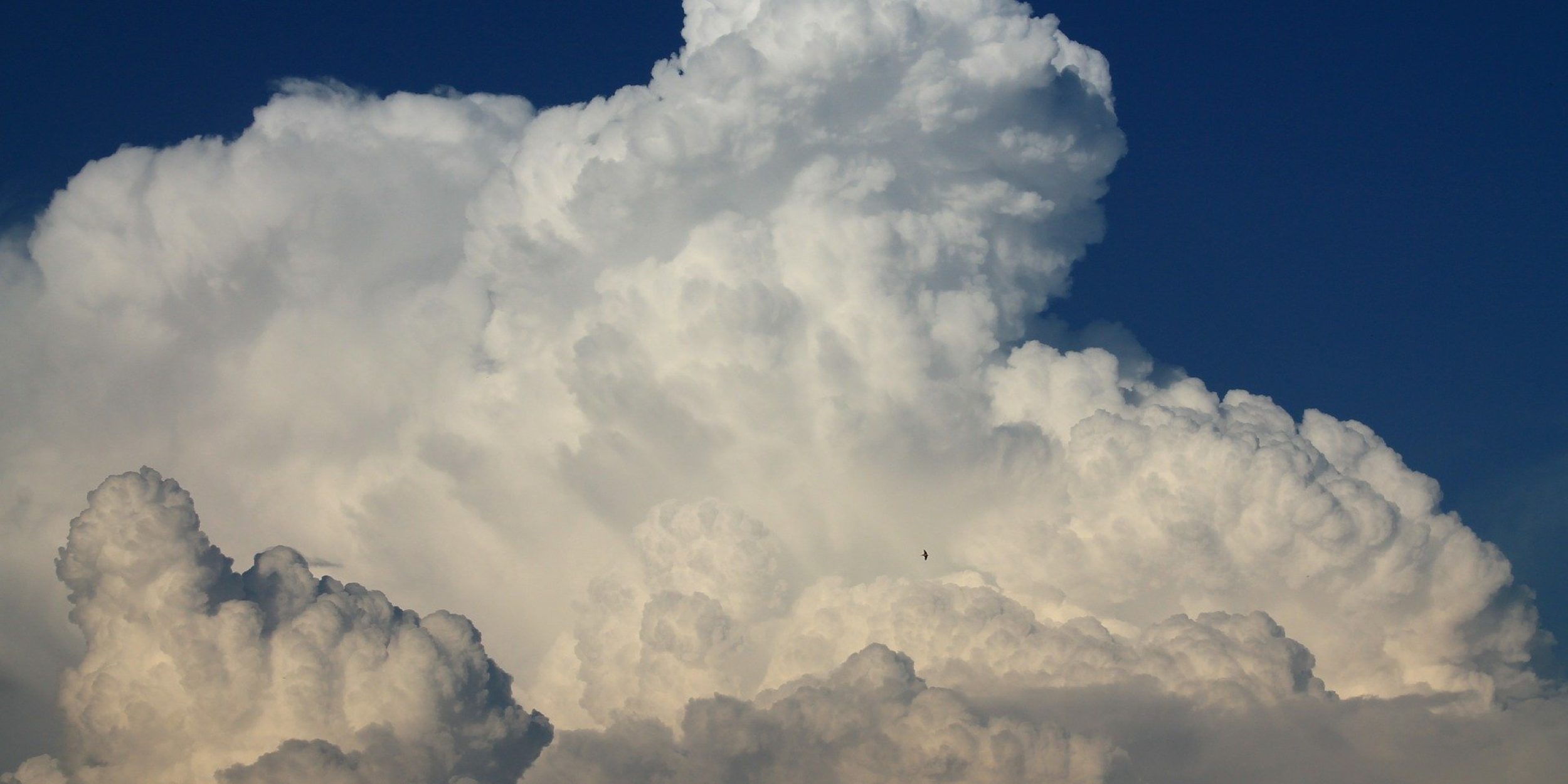img-clouds-196230_1920